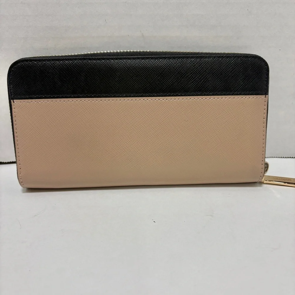 Kate Spade Large continental wallet in colorblock
